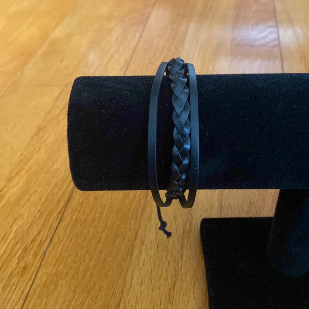 NWOT 3 band braided leather adjustable bracelet